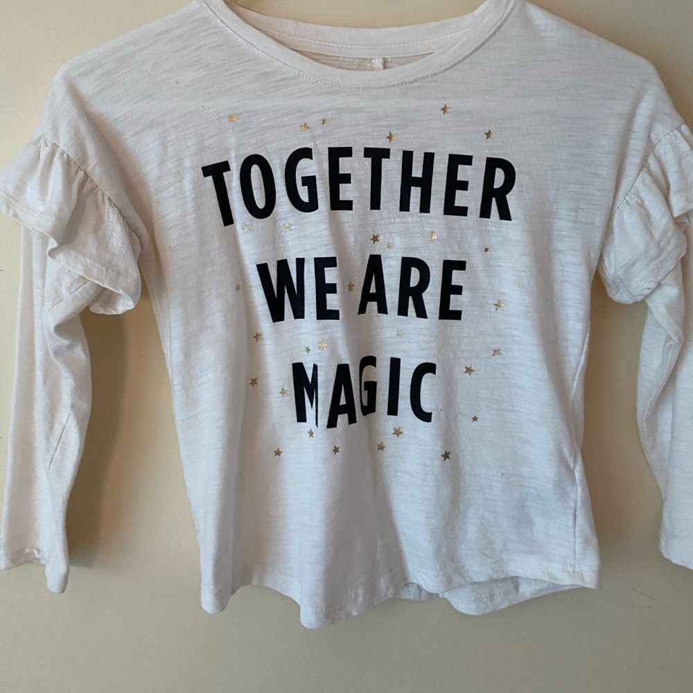 Old navy white long sleeve tee with star design M